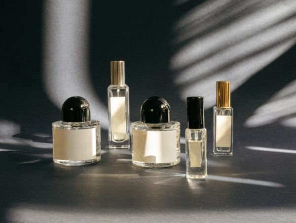 Explorez les fragrances prestigieuses et uniques de menton
