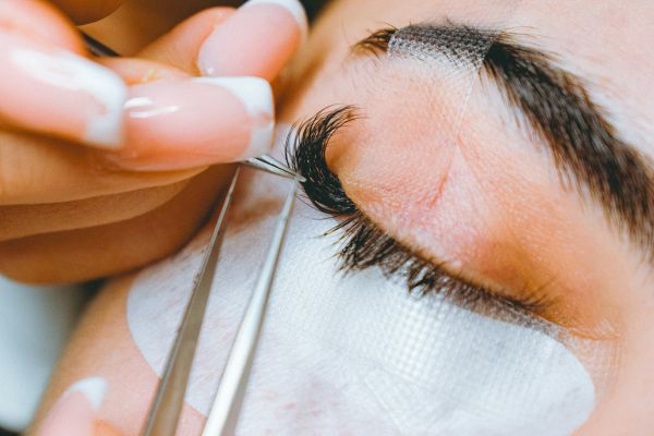 Formation cils : devenez expert en extensions de cils